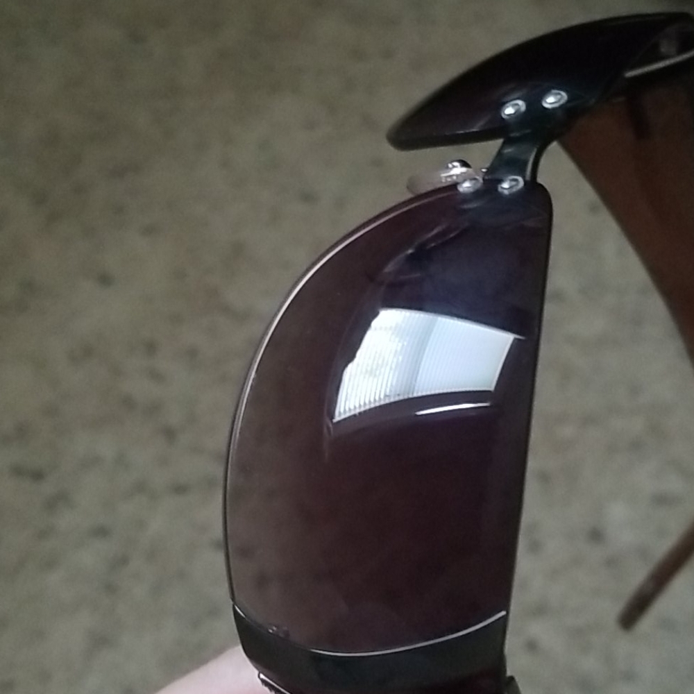 Fendi Sunglasses - Picture 16 of 17